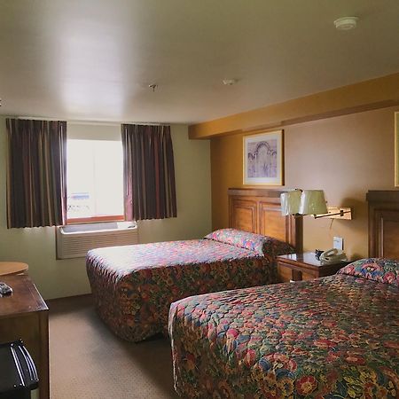Bay City Inn Белингам Екстериор снимка