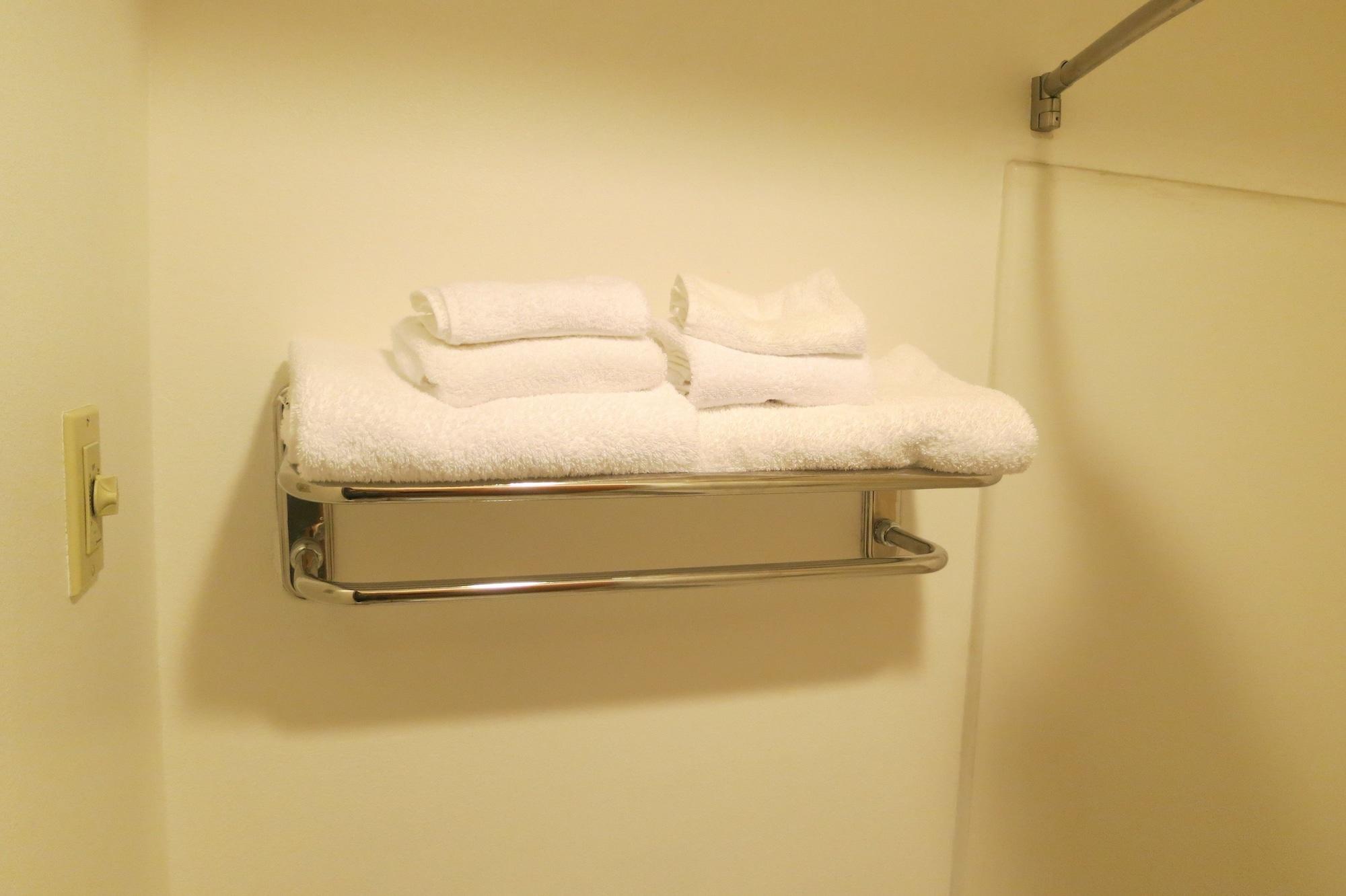 Bay City Inn Белингам Екстериор снимка