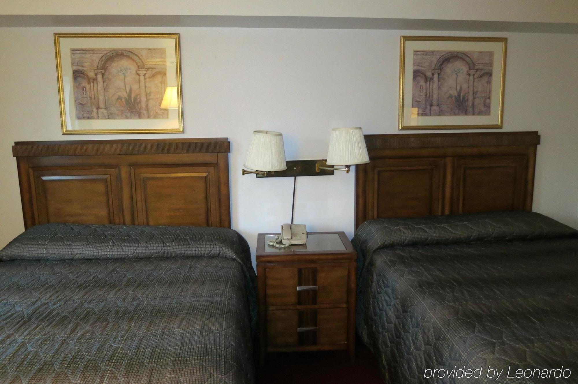 Bay City Inn Белингам Екстериор снимка