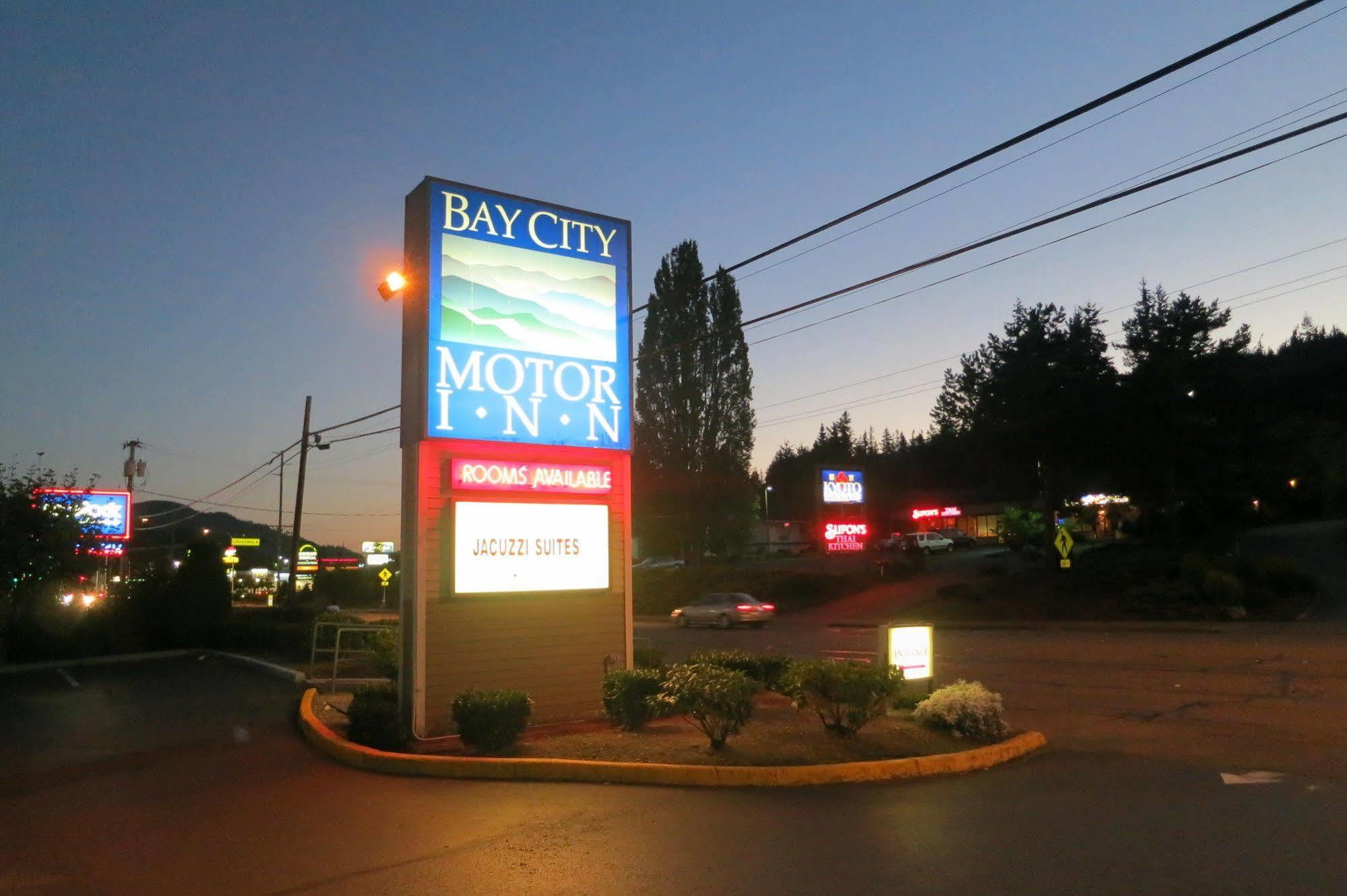 Bay City Inn Белингам Екстериор снимка
